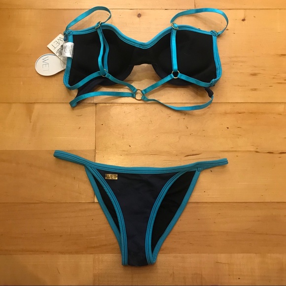 Bikini - Picture 2 of 2